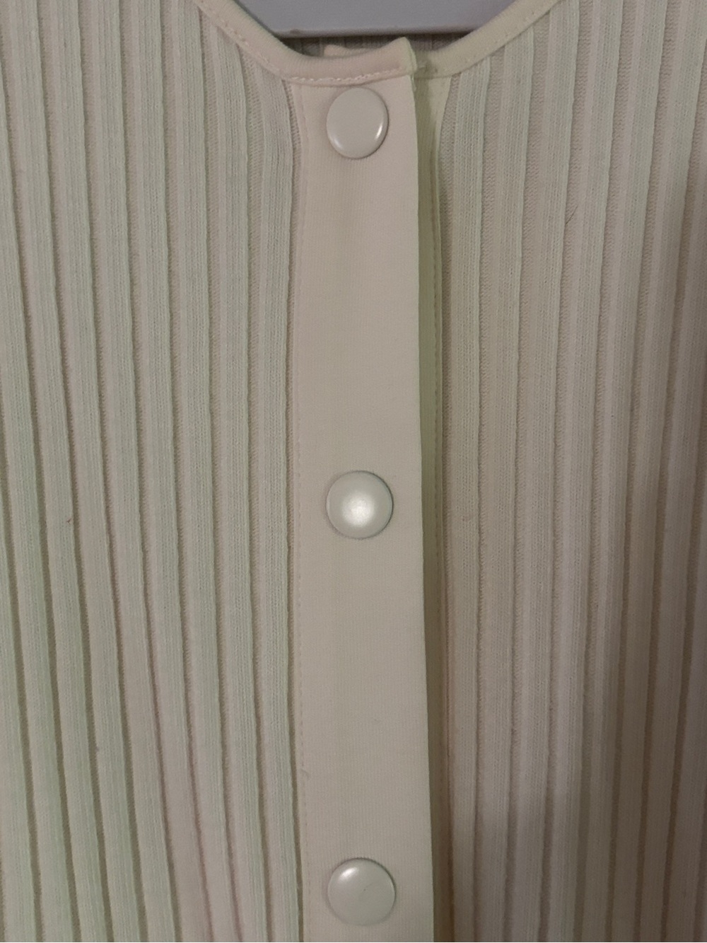 Vince Cream Ribbed Button-Front Cardigan - Picture 3 of 5
